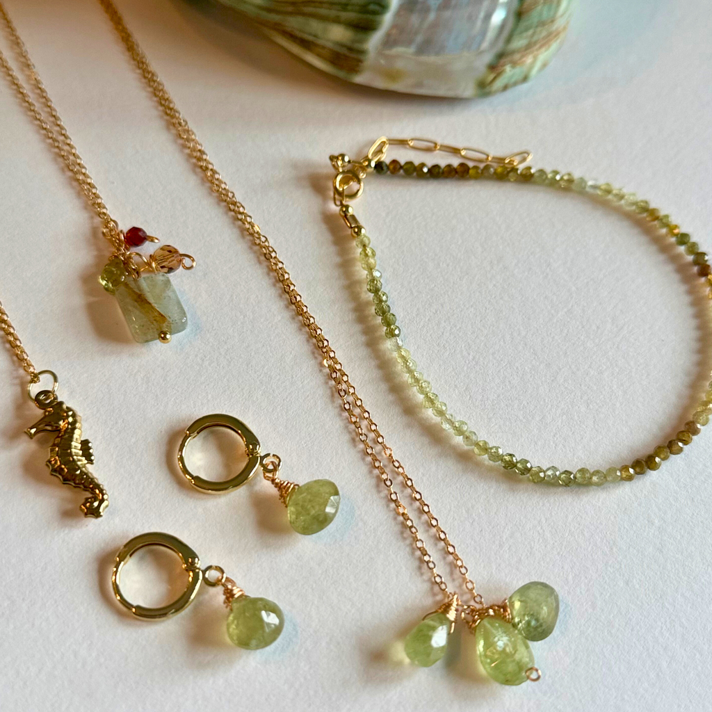 Dainty Green Garnet Trio Necklace