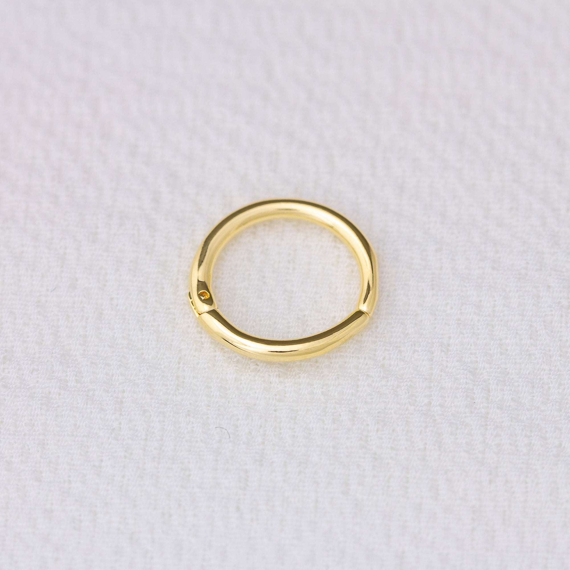 Mini Seamless Clicker Hoop Earrings: 9mm