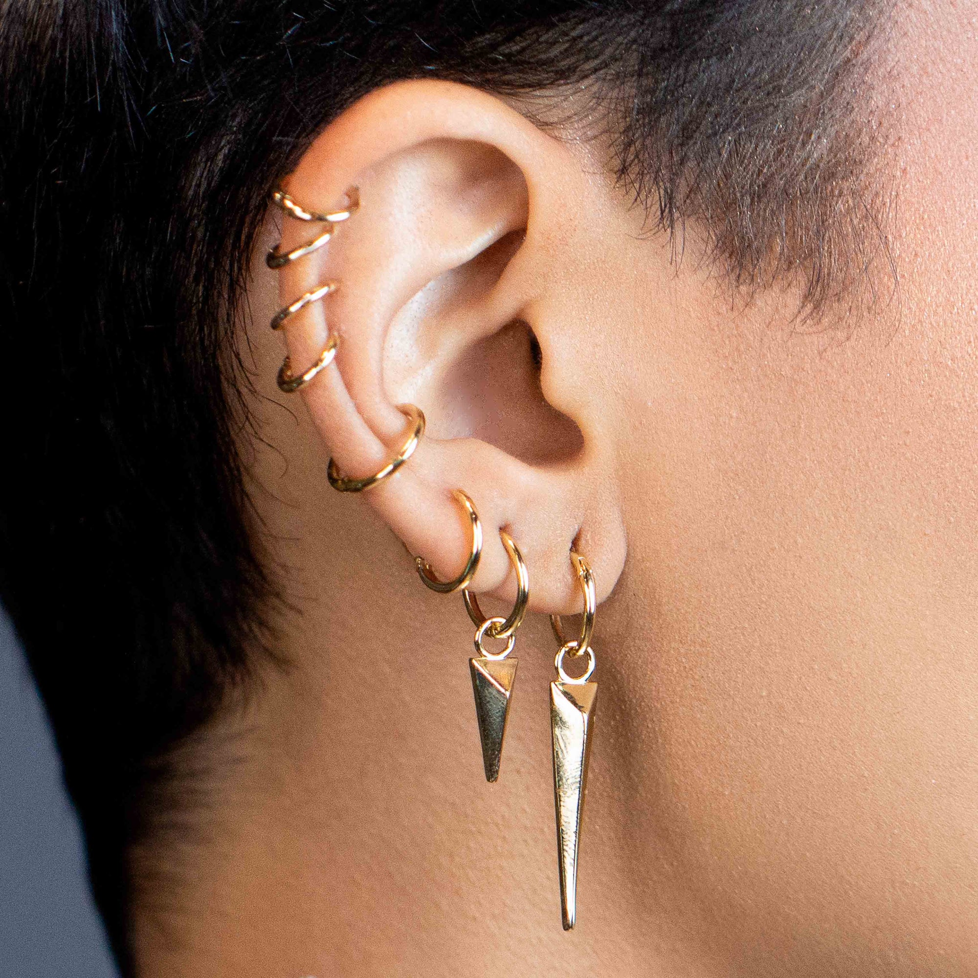 Mini Seamless Clicker Hoop Earrings: 9mm